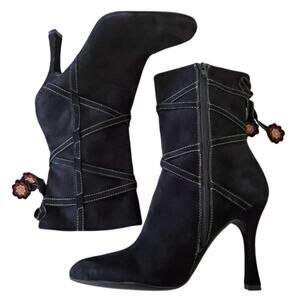 Lisa Vicky Black Suede Delissa Booties